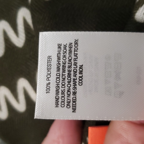 2/$20 or 3/$29 - Olive green/white Shawl or Scarf - Picture 3 of 4